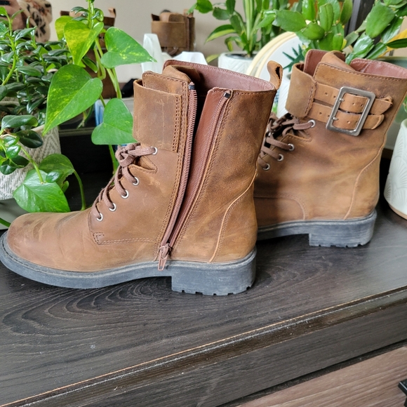 Clarks Boot - Picture 5 of 11